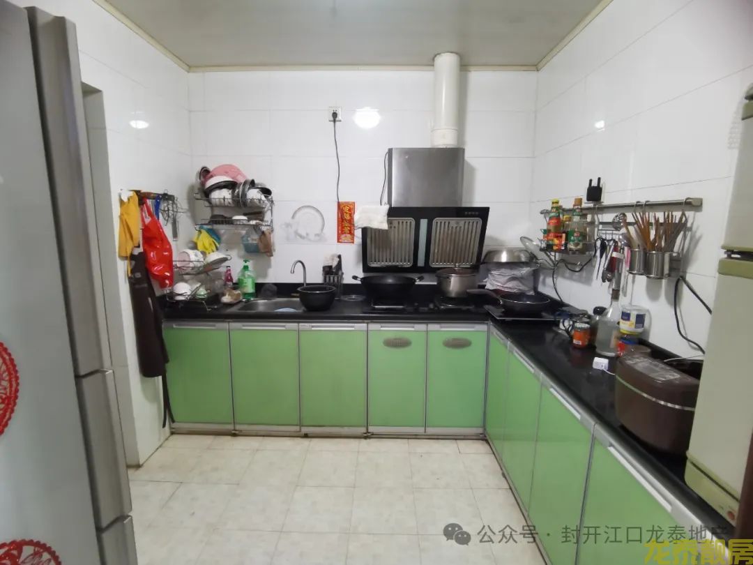 首付5万 买南校学区4房 青云居靓层