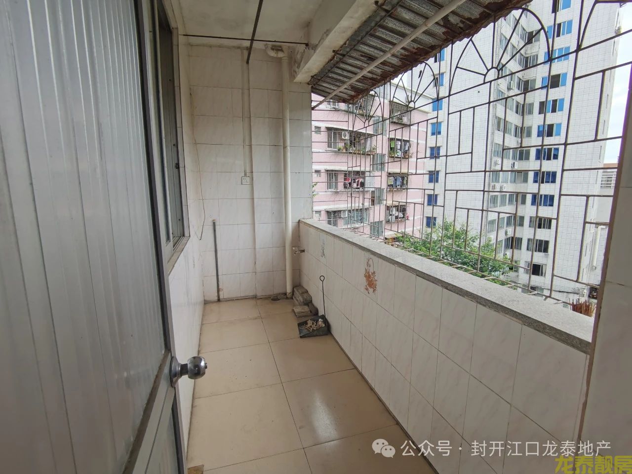 首付4万买河南三房 步梯中层