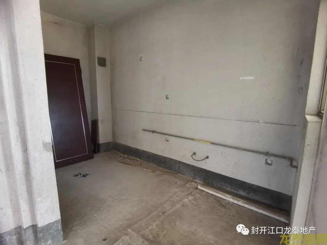 碧桂园南向毛坯4房