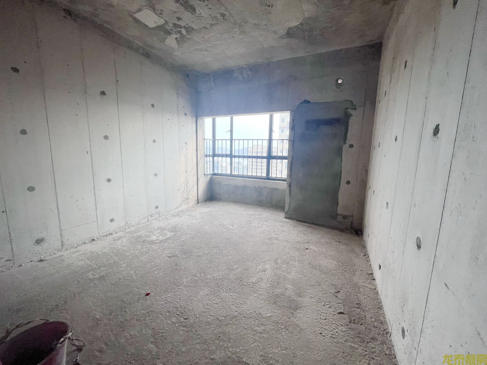 笋盘！星河国际毛坯高层三房