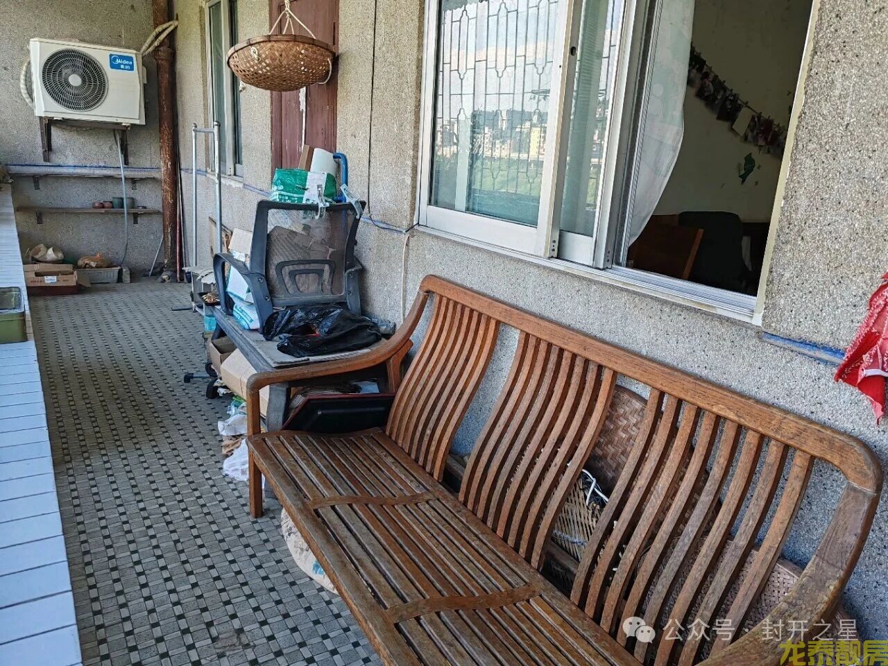 老城区东堤步梯5楼江景三房售16万