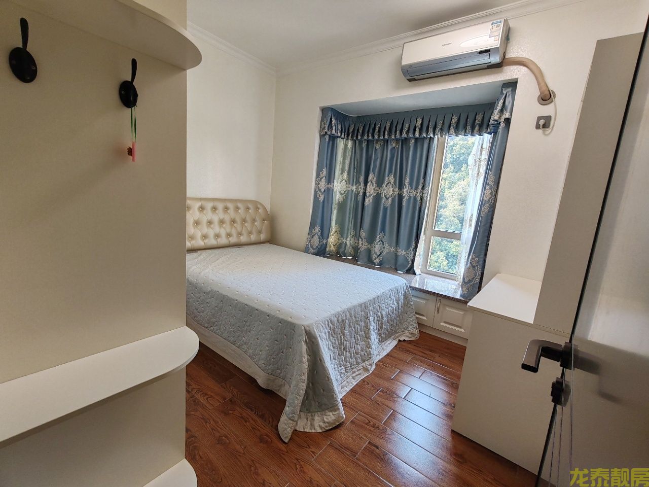 康盛名门稀缺四房，豪华精装，一步到位！